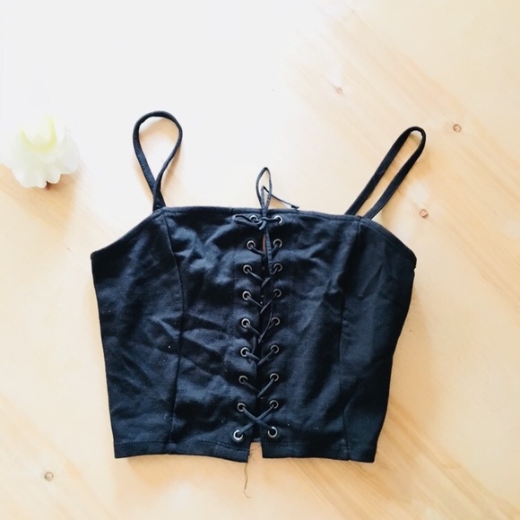 Forever 21 Tops - Lace up sexy crop top! NWOT